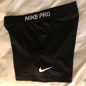 NIKE PRO’s